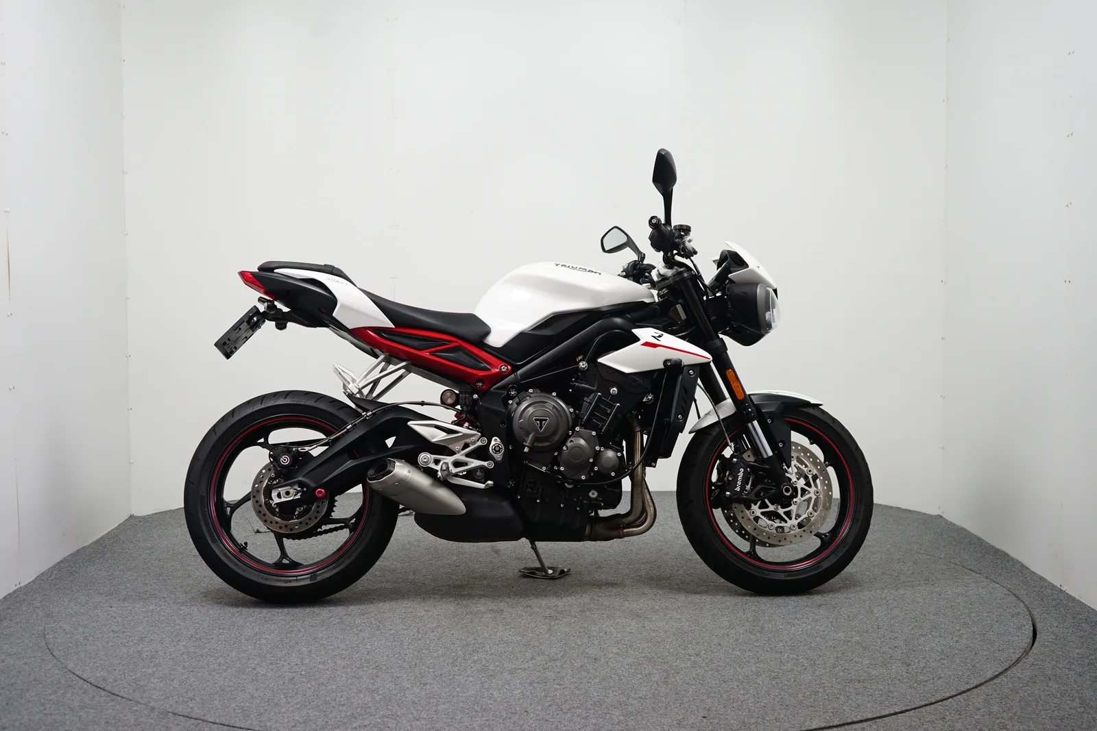 Triumph Street Triple R (2017) — foto 1