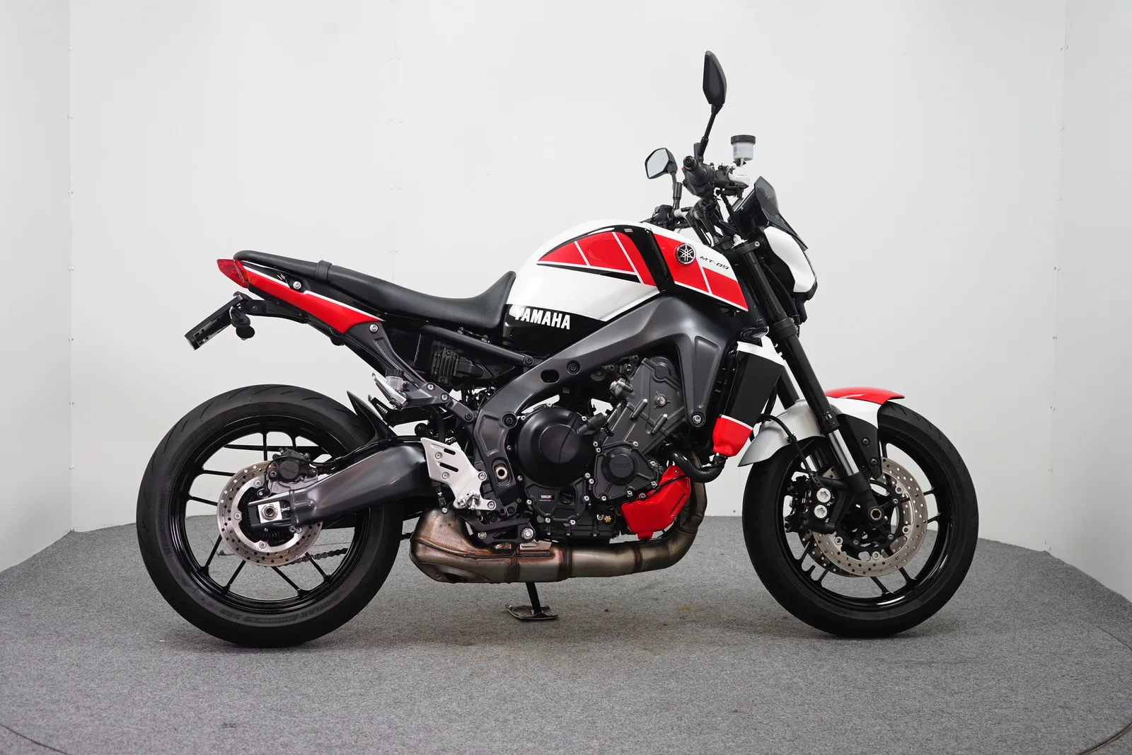 Yamaha MT-09 (2023) — foto 1