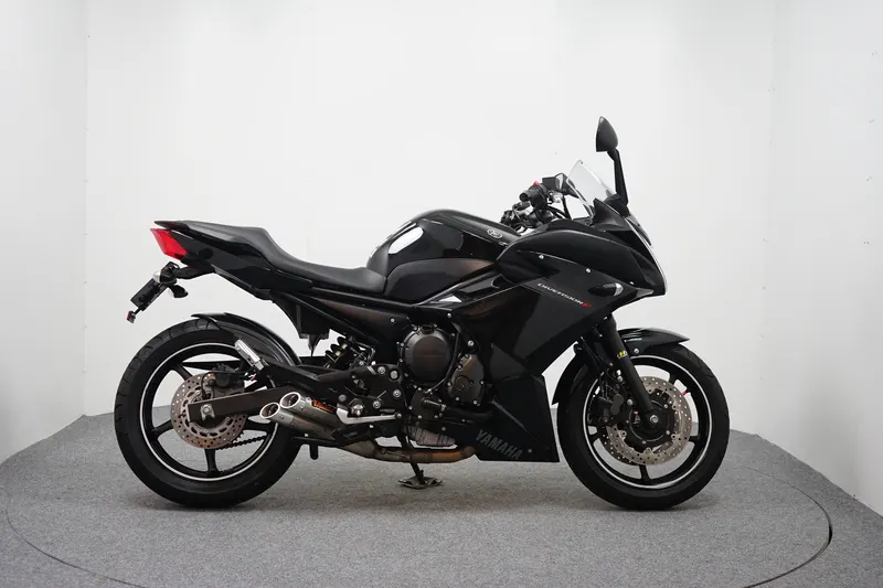 Yamaha XJ6 Diversion (2013)