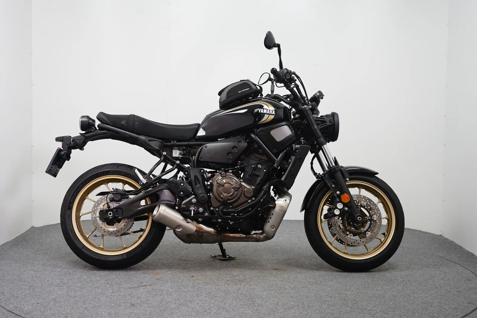 Yamaha XSR700 (2022) — foto 1