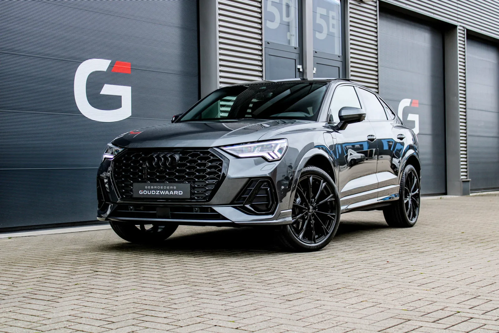 Audi Q3 Sportback (2022) — foto 1