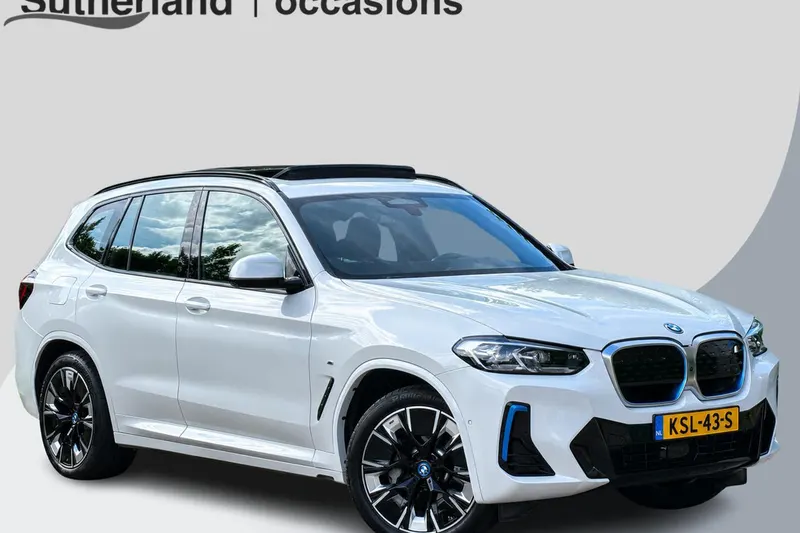 BMW iX3 (2023)