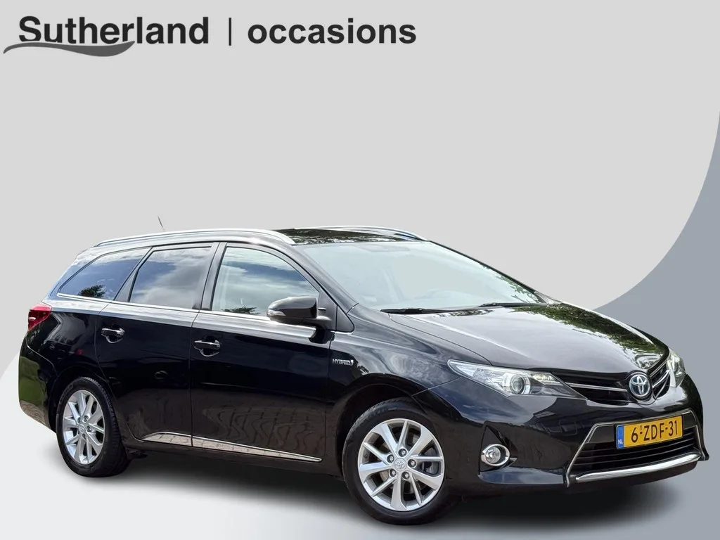 Toyota Auris (2014) — foto 1