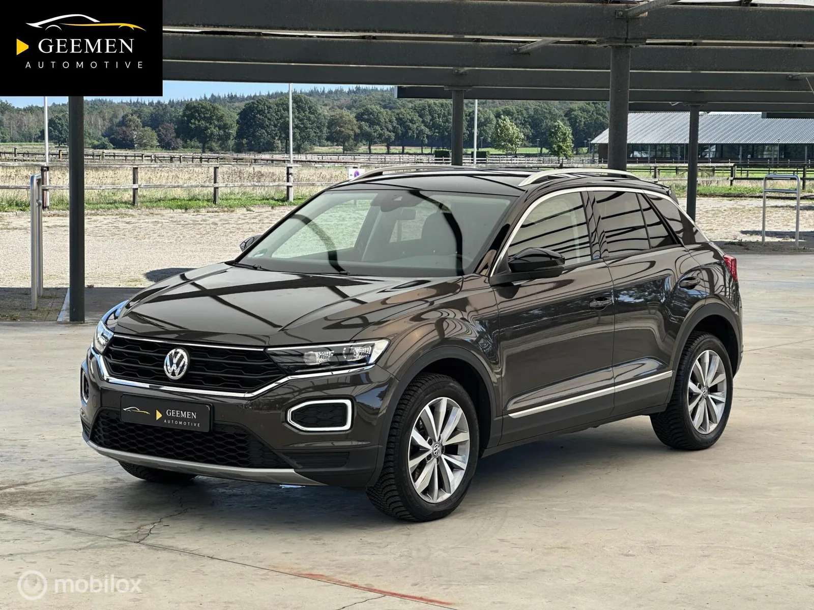 Volkswagen T-Roc (2018) — foto 1