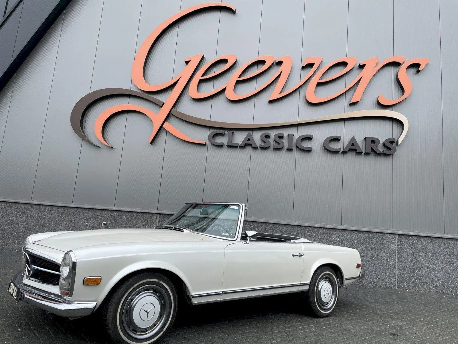Mercedes-Benz SL-Klasse (1967) — foto 1