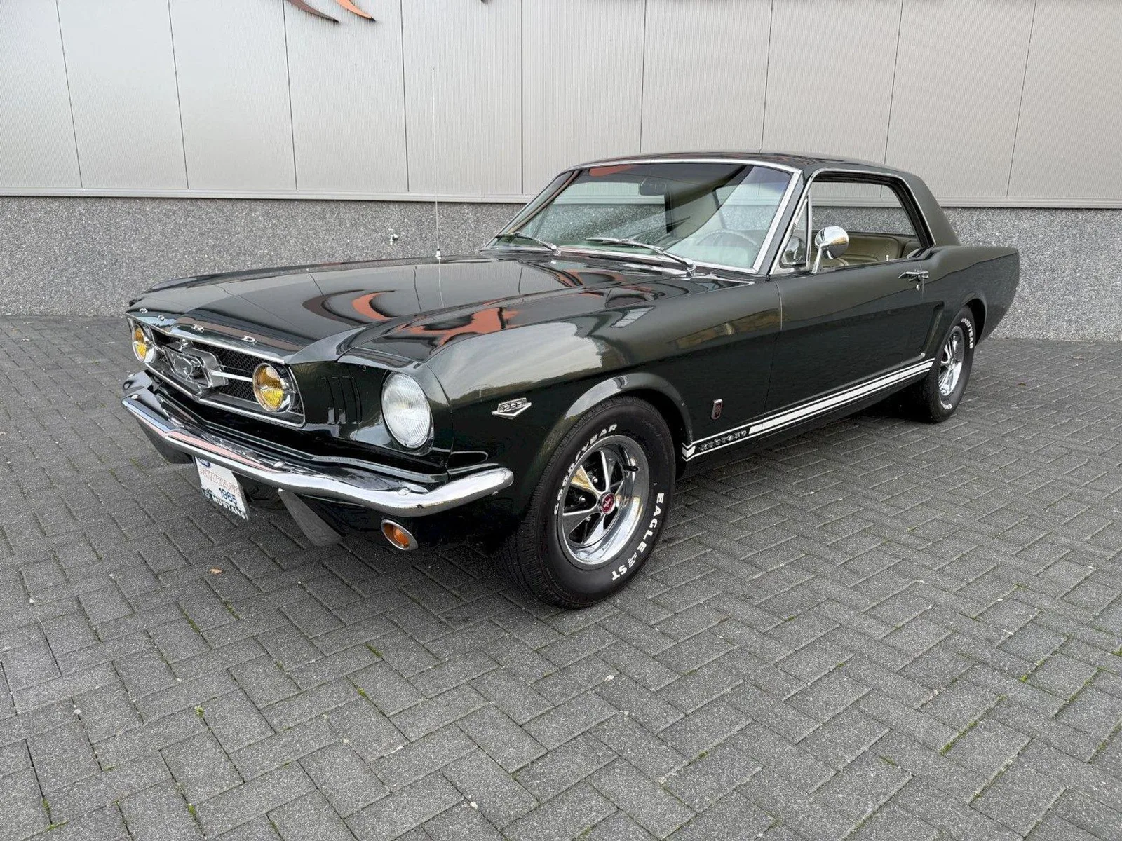 Ford Mustang (1965) — foto 1