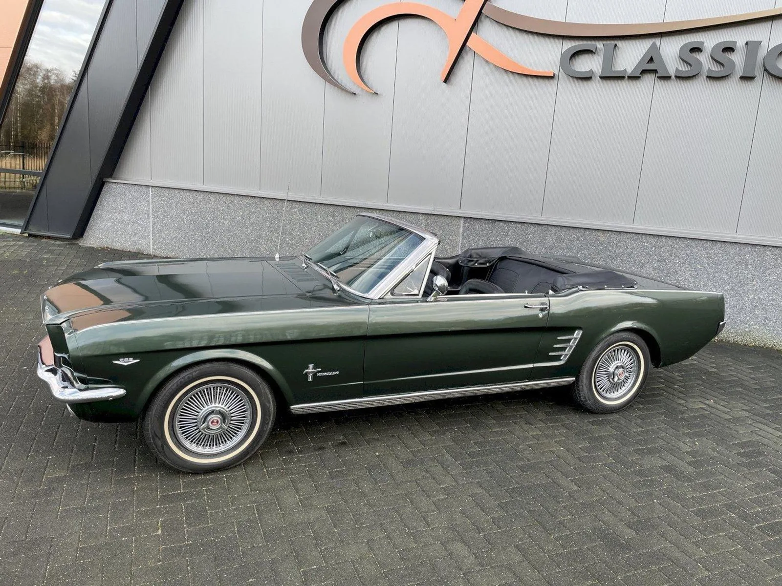 Ford Mustang (1966) — foto 1