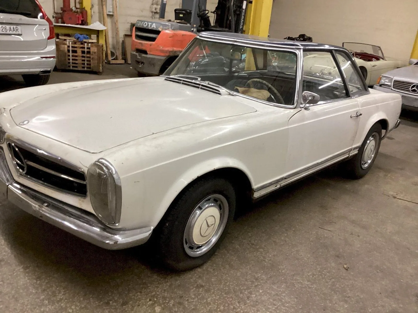 Mercedes-Benz SL-Klasse (1963) — foto 1