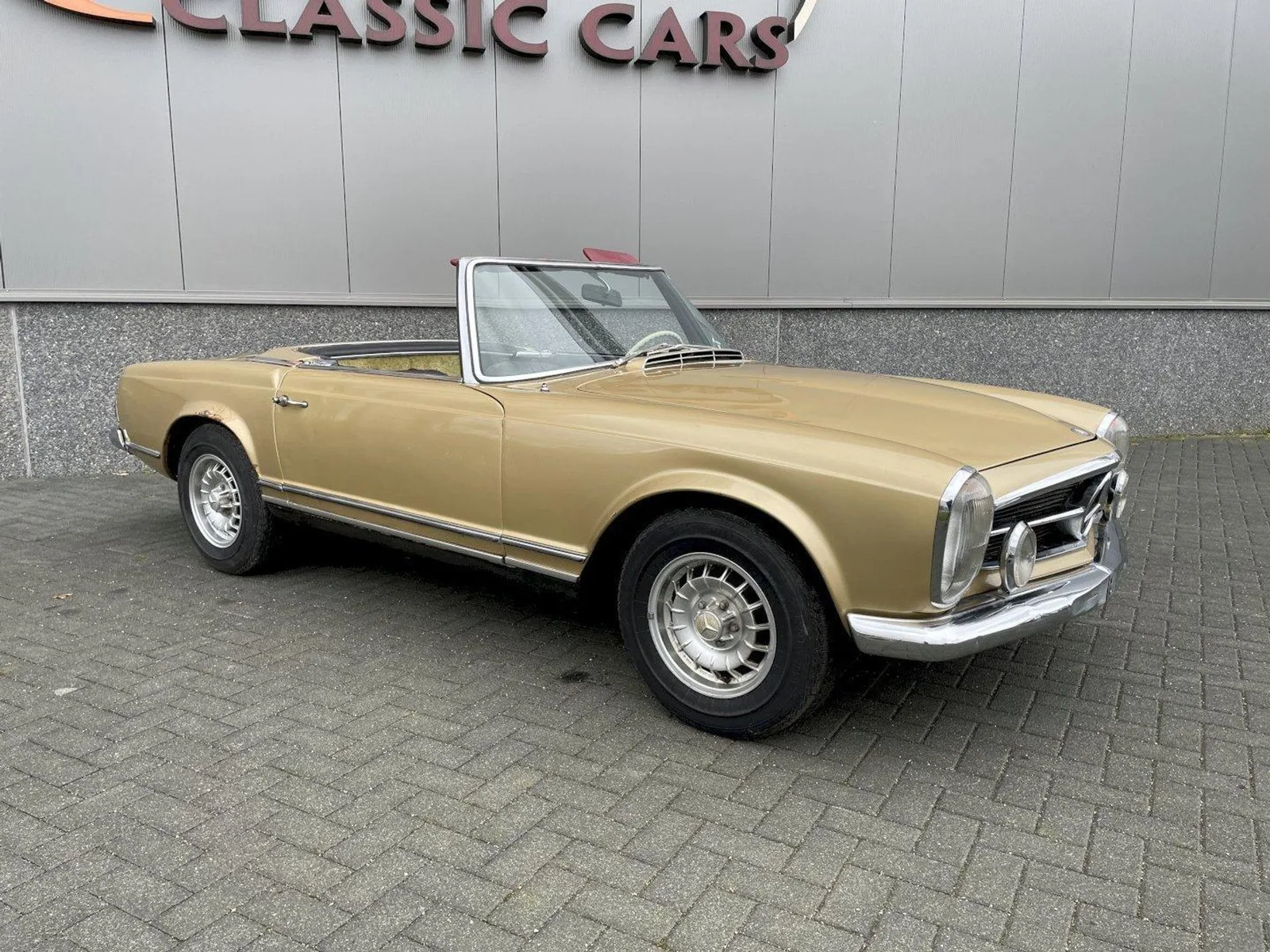 Mercedes-Benz SL-Klasse (1963) — foto 1