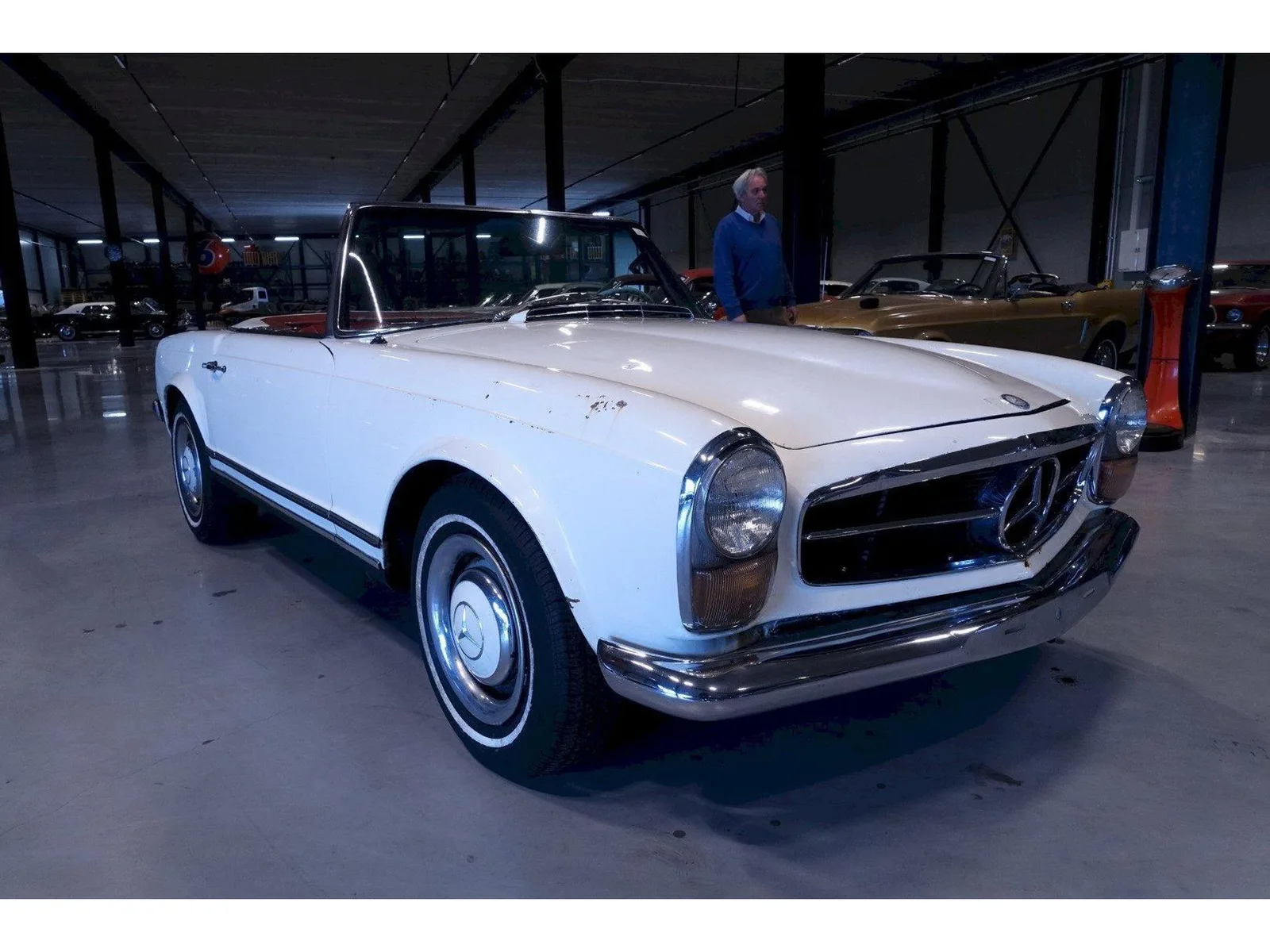 Mercedes-Benz SL-Klasse (1964) — foto 1
