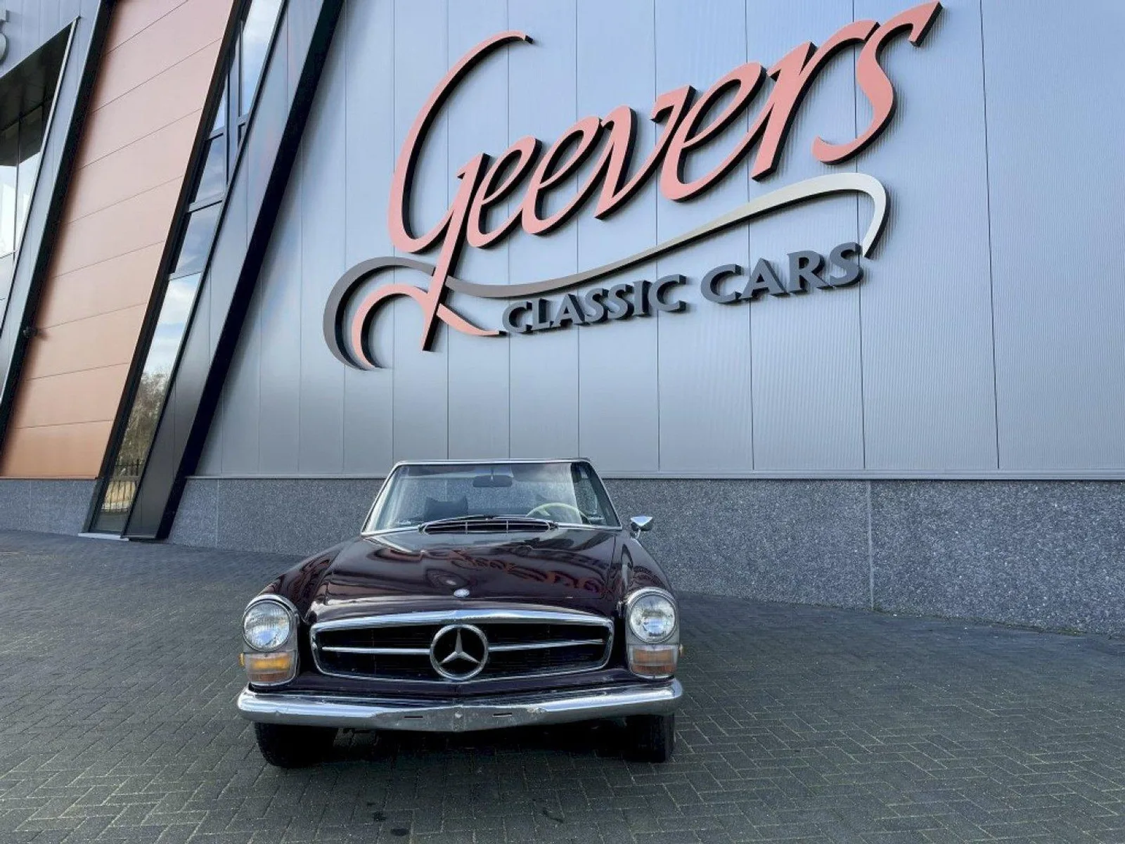 Mercedes-Benz SL-Klasse (1969) — foto 1