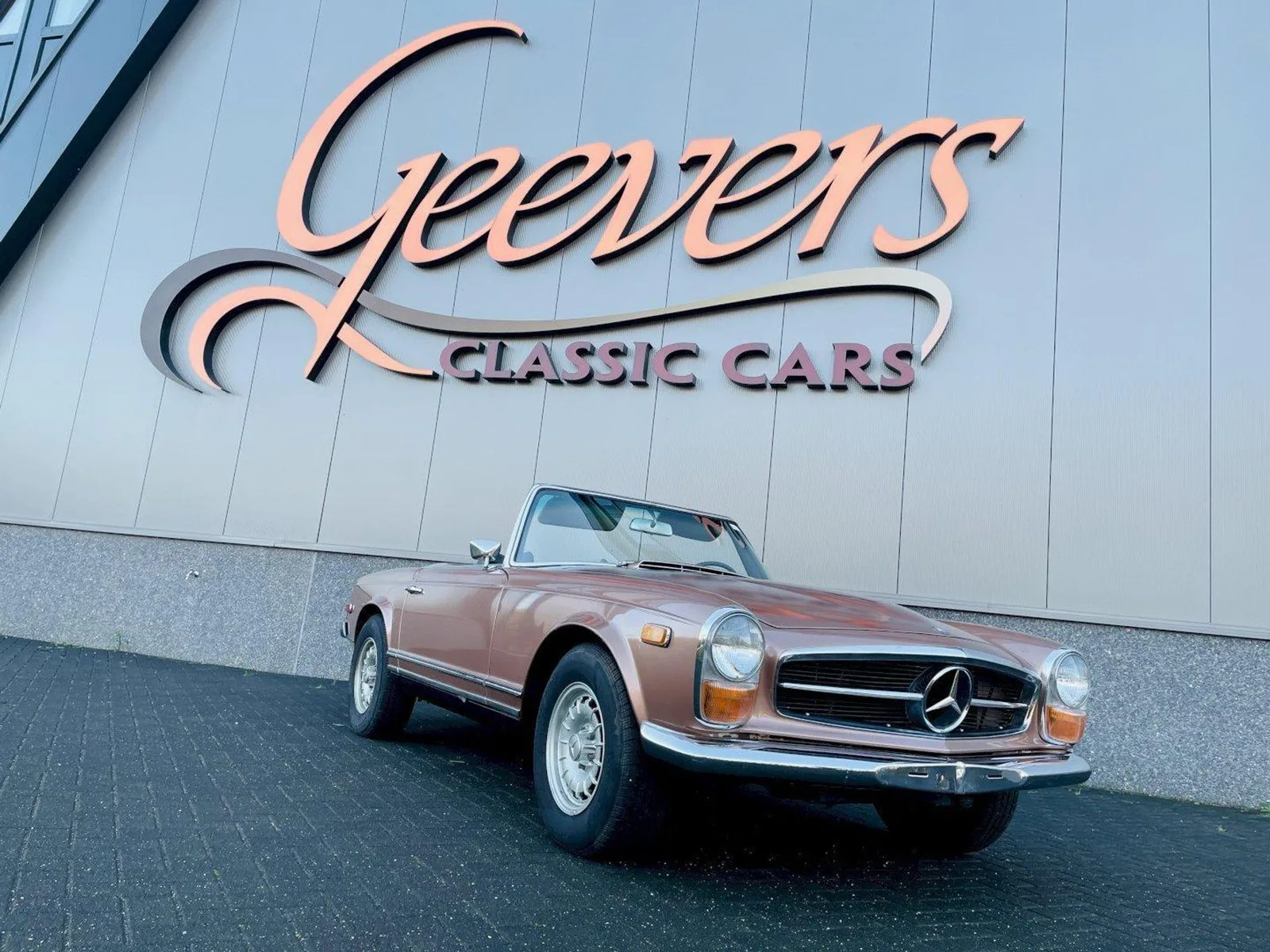 Mercedes-Benz SL-Klasse (1970) — foto 1