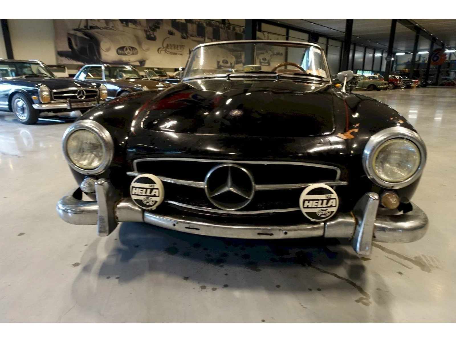 Mercedes-Benz SL-Klasse (1961) — foto 1