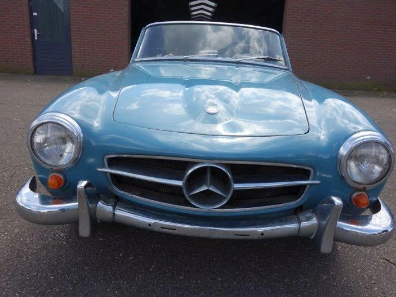 Mercedes-Benz SL-Klasse (1961) — foto 1