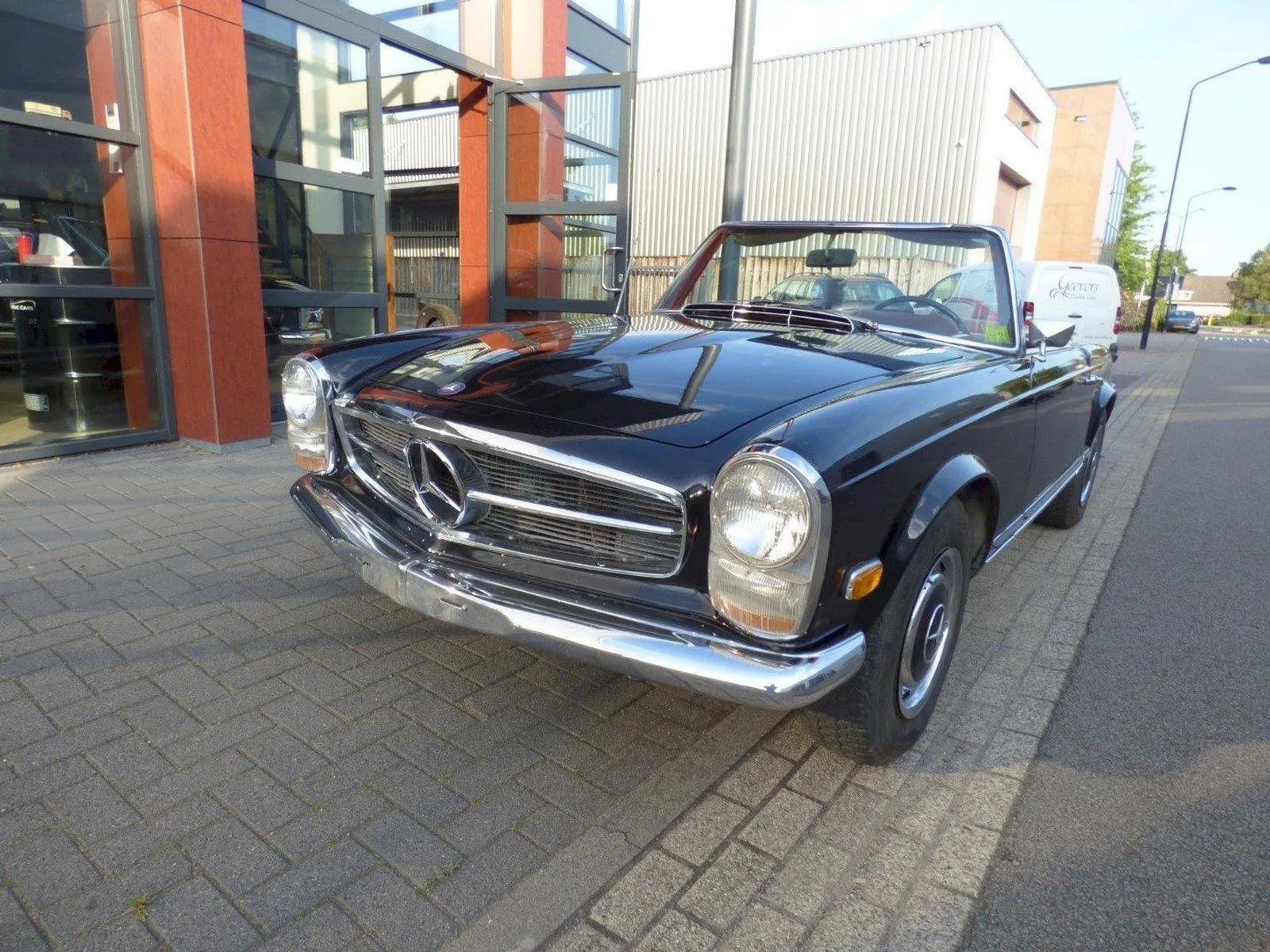 Mercedes-Benz SL-Klasse (1968) — foto 1