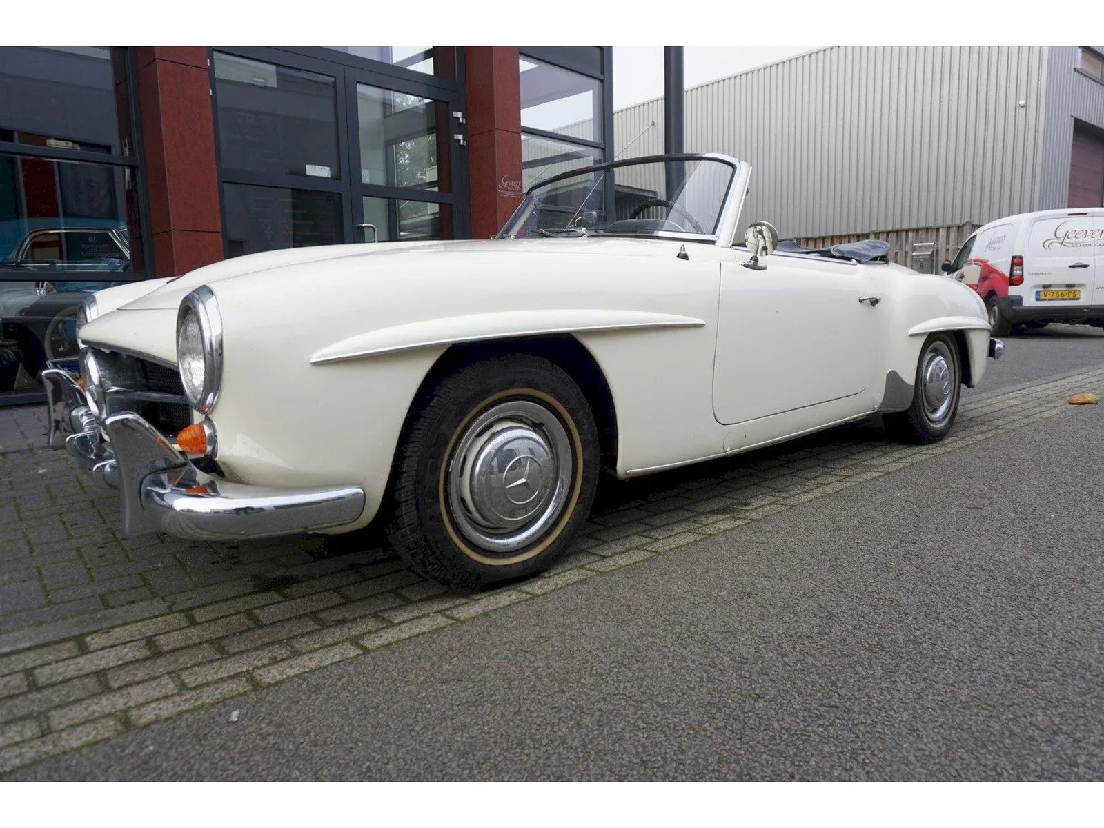 Mercedes-Benz SL-Klasse (1961) — foto 1