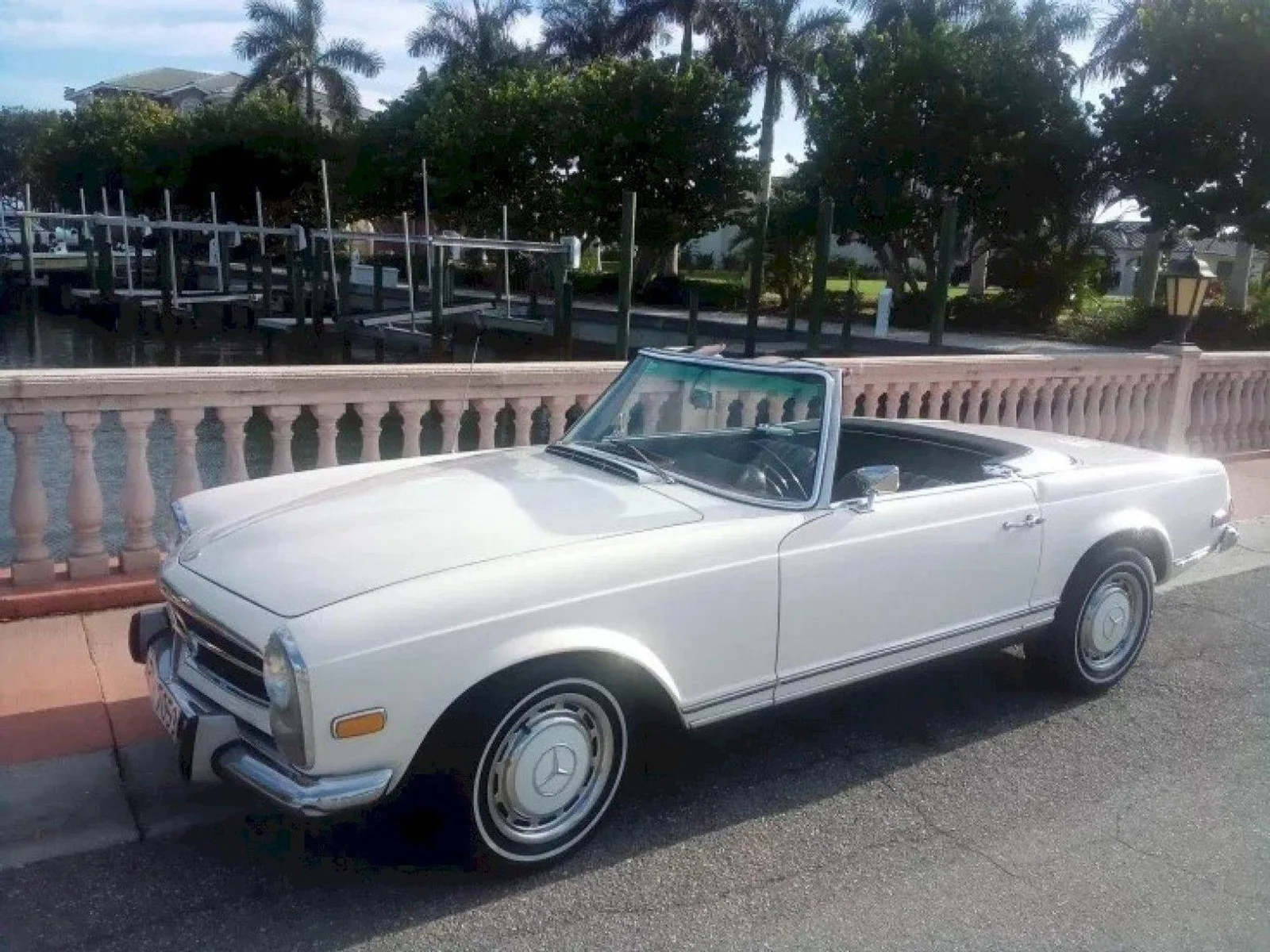 Mercedes-Benz SL-Klasse (1968) — foto 1