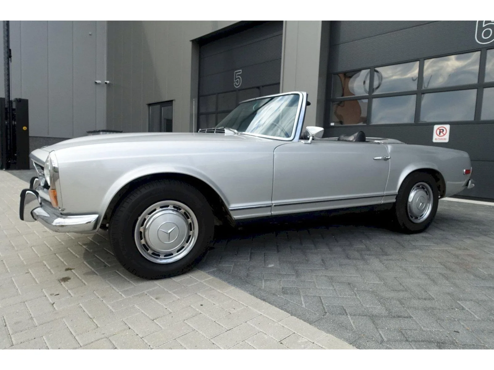 Mercedes-Benz SL-Klasse (1970) — foto 1