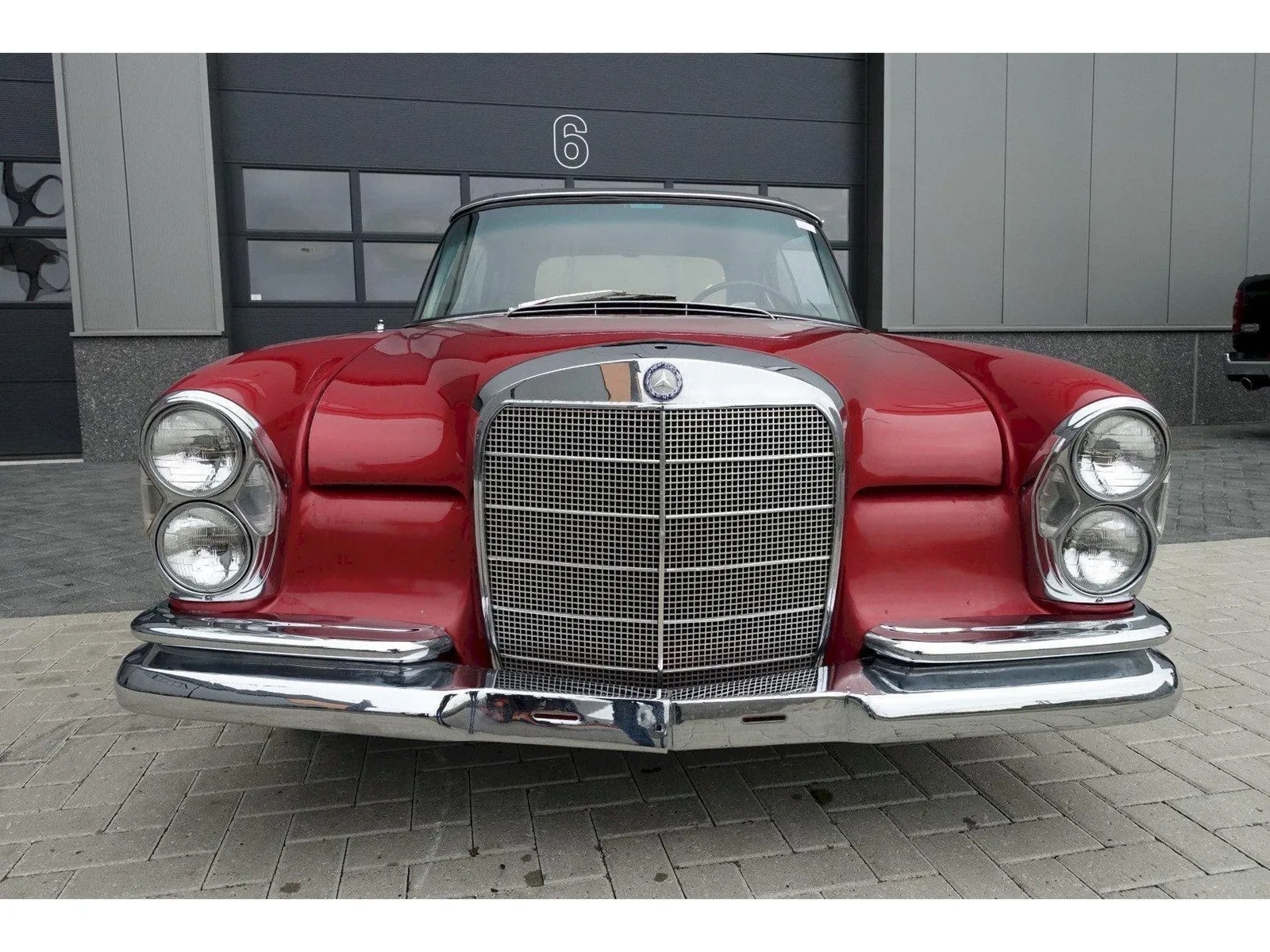 Mercedes-Benz 300-Serie (1963) — foto 1