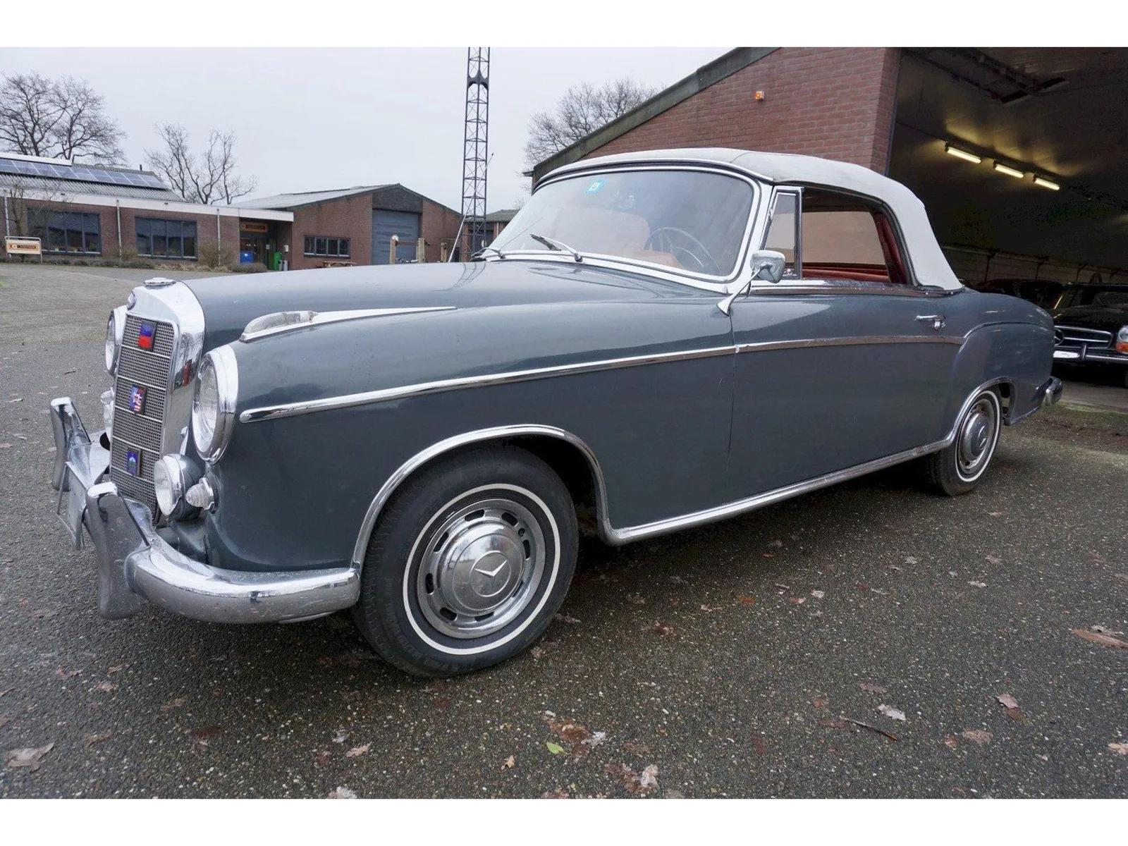 Mercedes-Benz 200-Serie (1958) — foto 1