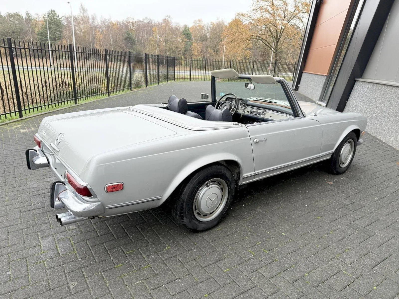 Mercedes-Benz SL-Klasse (1969) — foto 1