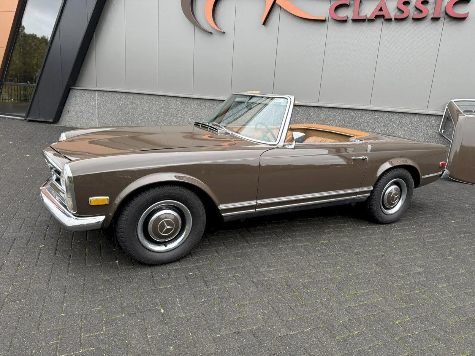 Mercedes-Benz SL-Klasse (1968) — foto 1