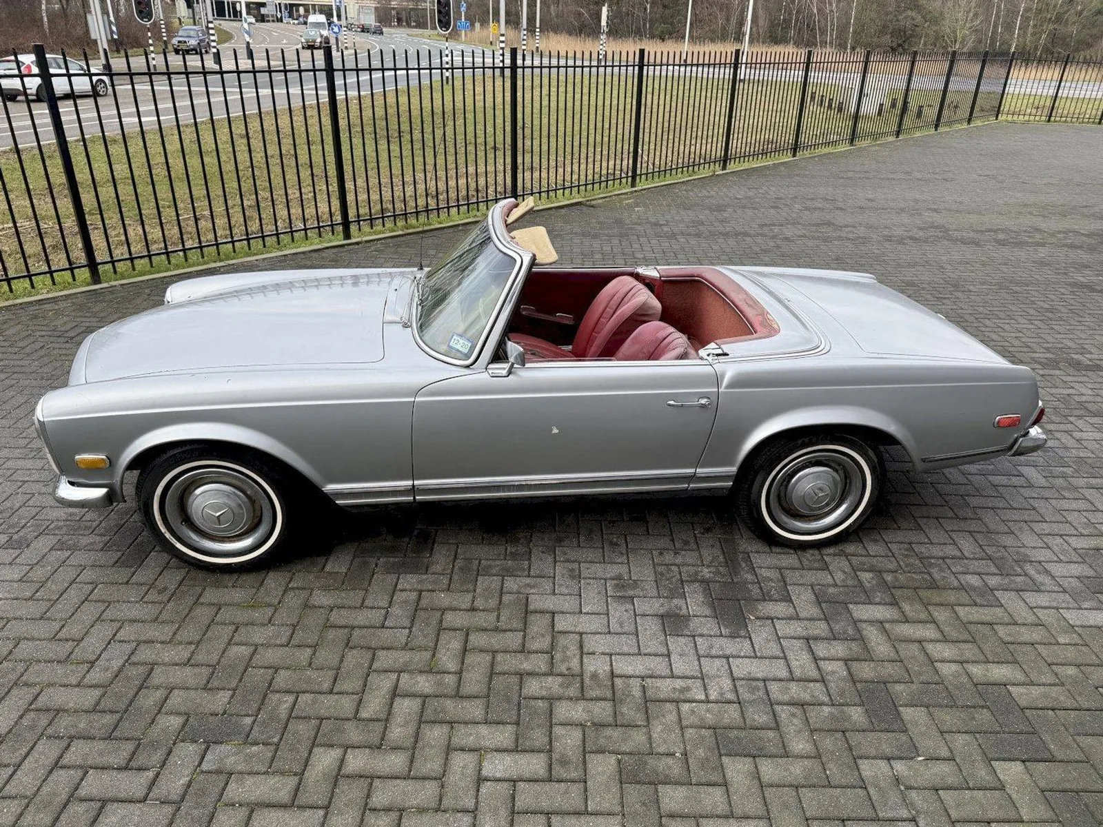 Mercedes-Benz SL-Klasse (1968) — foto 1