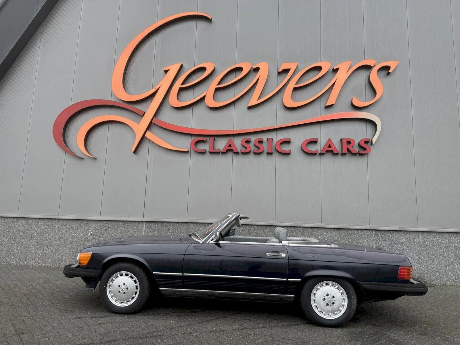 Mercedes-Benz SL-Klasse (1987) — foto 1