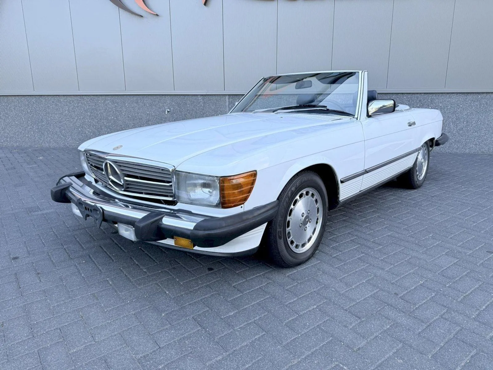 Mercedes-Benz SL-Klasse (1989) — foto 1
