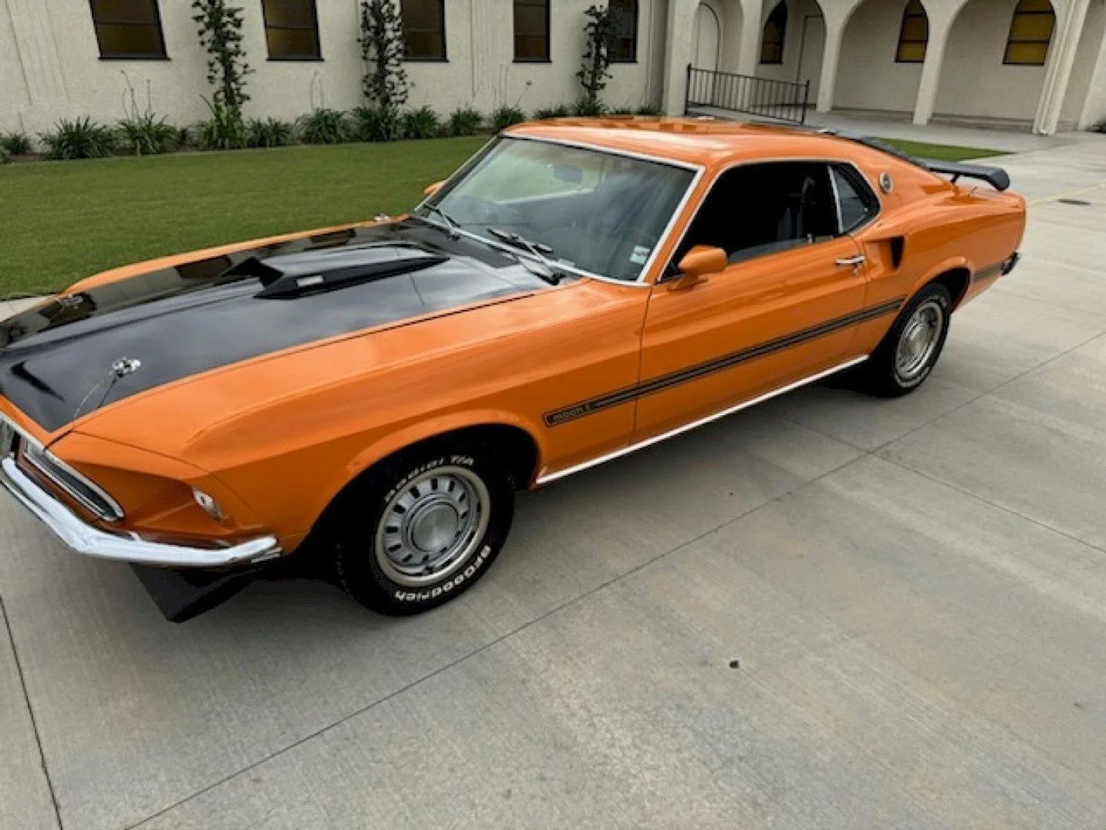 Ford Mustang (1969) — foto 1