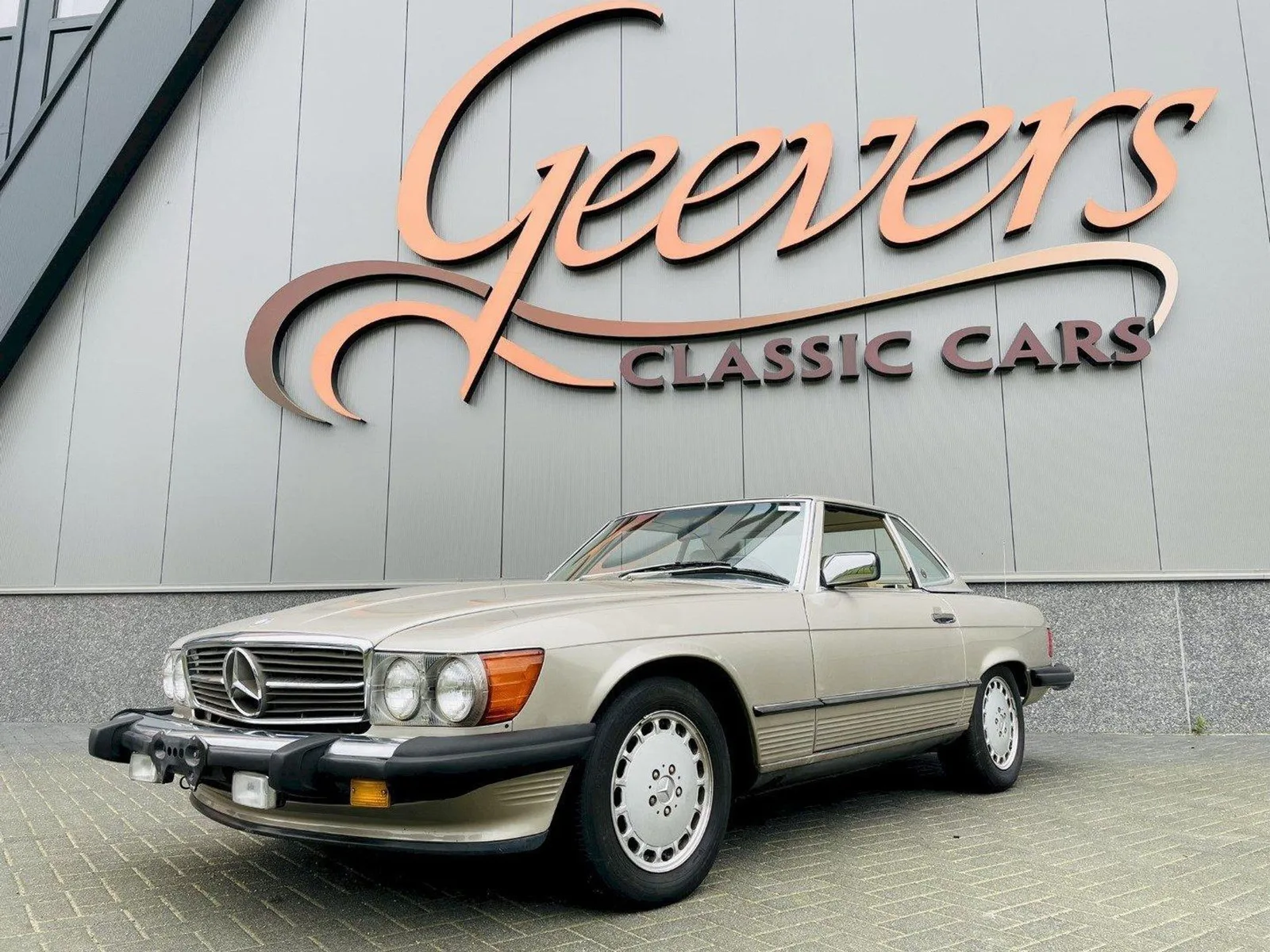 Mercedes-Benz SL-Klasse (1989) — foto 1