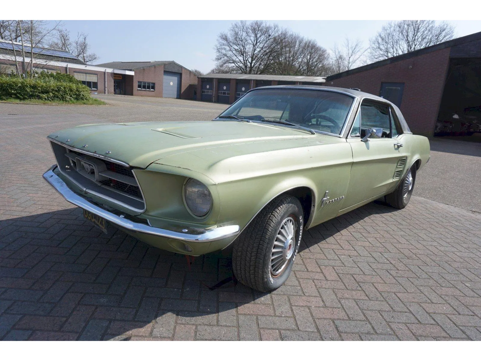 Ford Mustang (1967) — foto 1