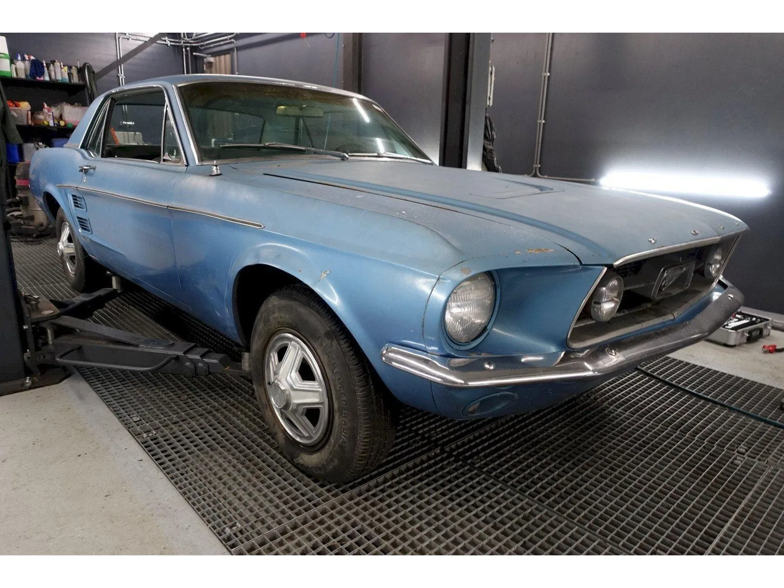 Ford Mustang (1967) — foto 1