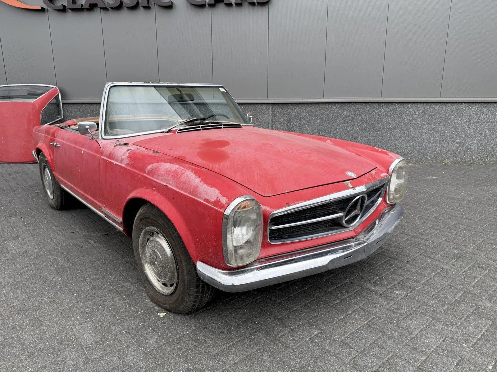 Mercedes-Benz SL-Klasse (1965) — foto 1