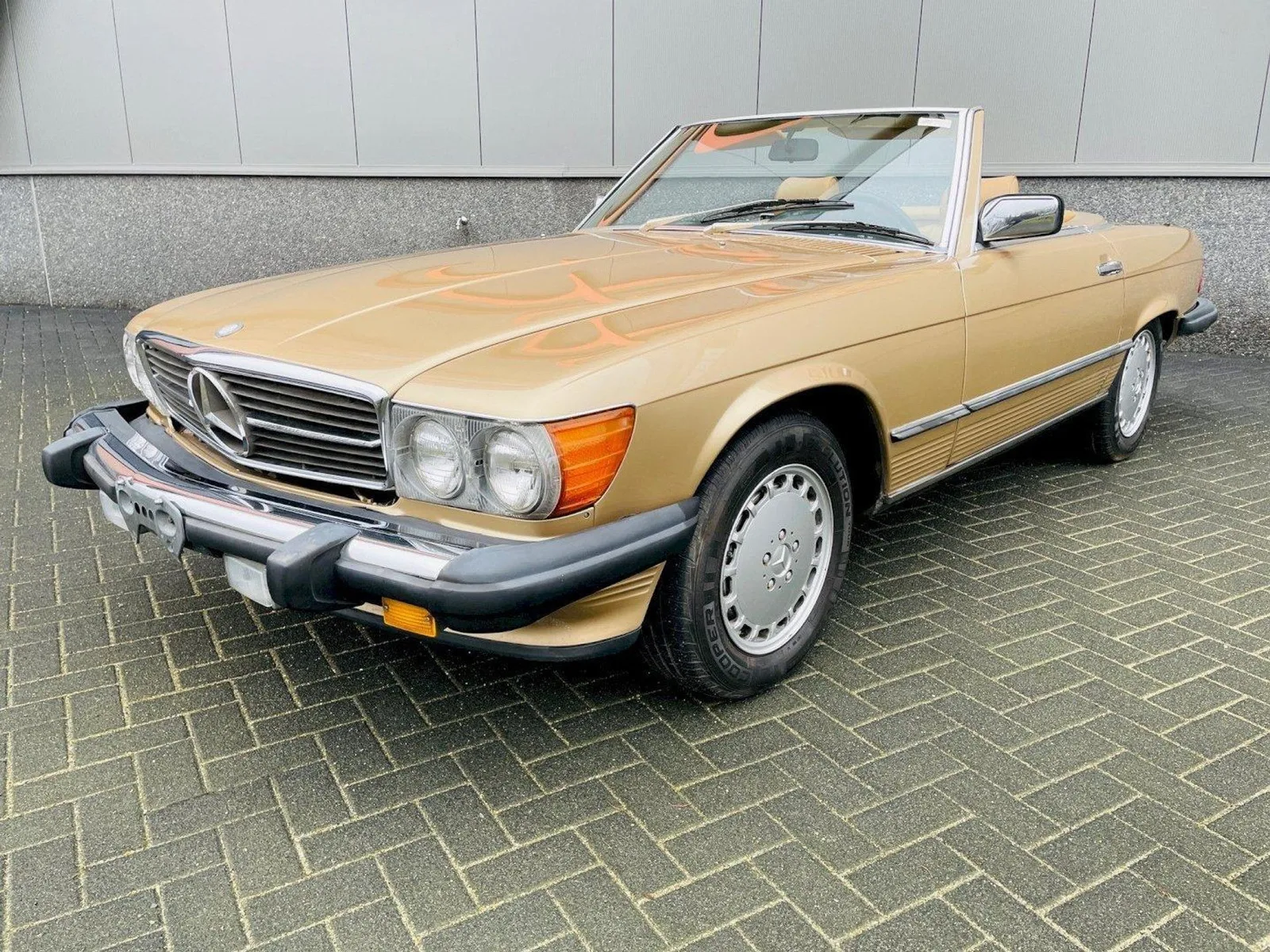 Mercedes-Benz SL-Klasse (1988) — foto 1