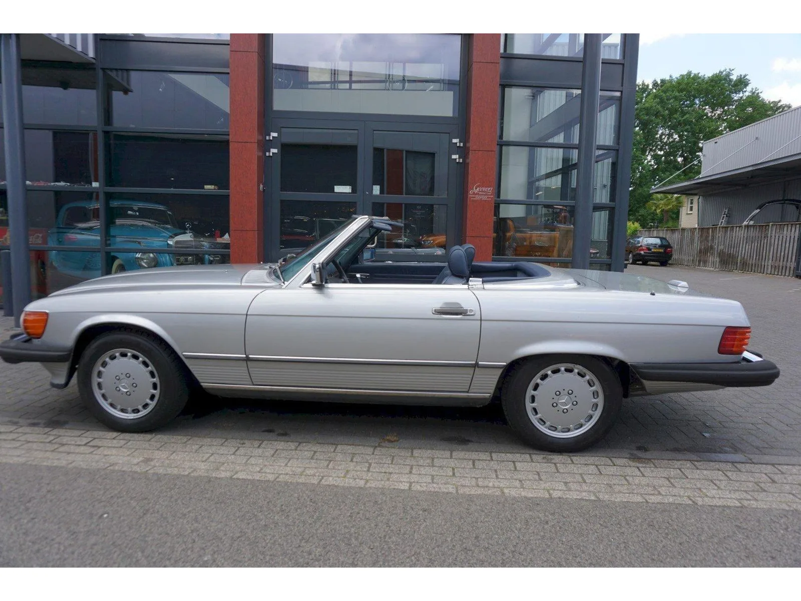 Mercedes-Benz SL-Klasse (1989) — foto 1