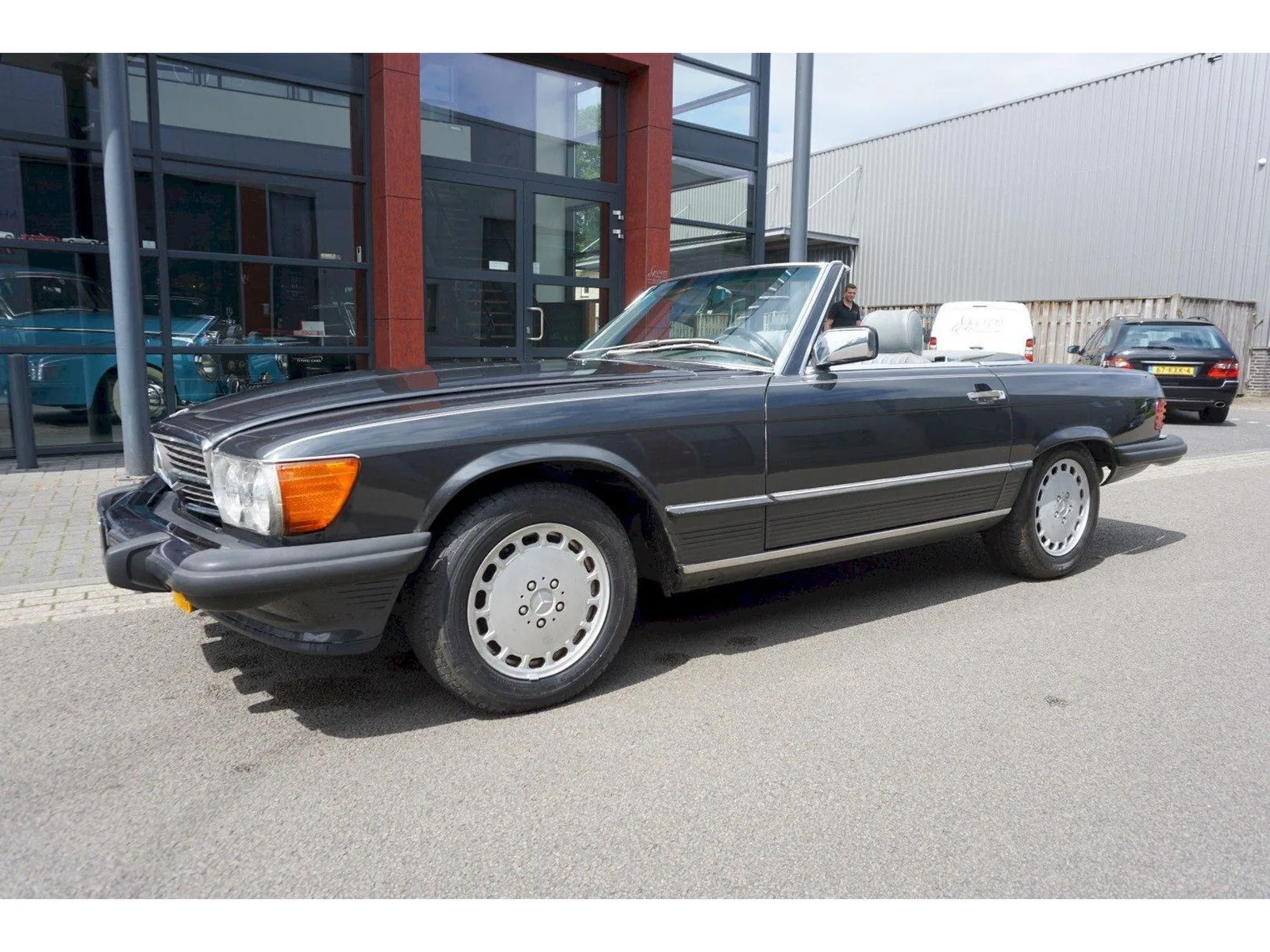 Mercedes-Benz SL-Klasse (1989) — foto 1