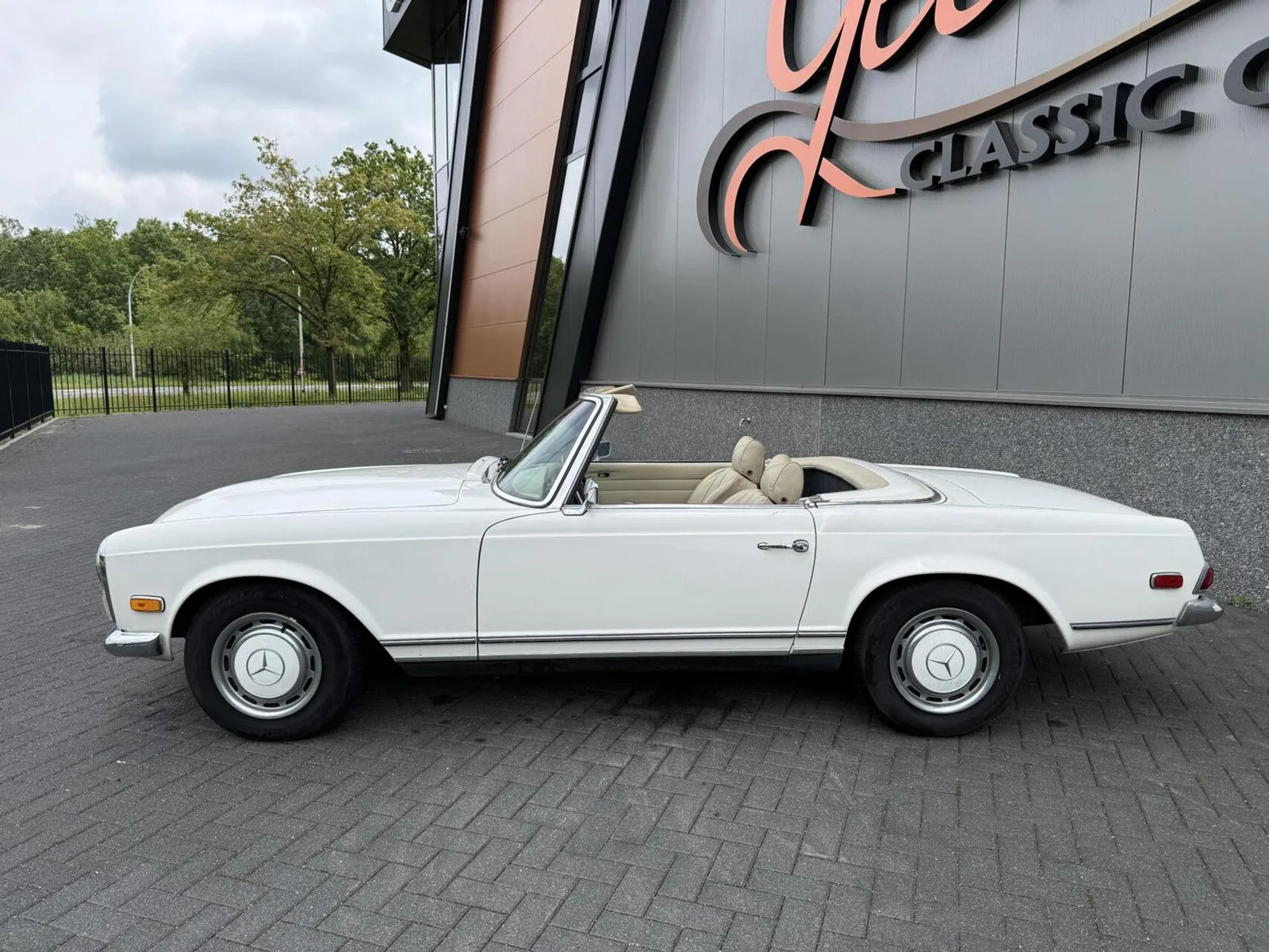 Mercedes-Benz SL-Klasse (1969) — foto 1