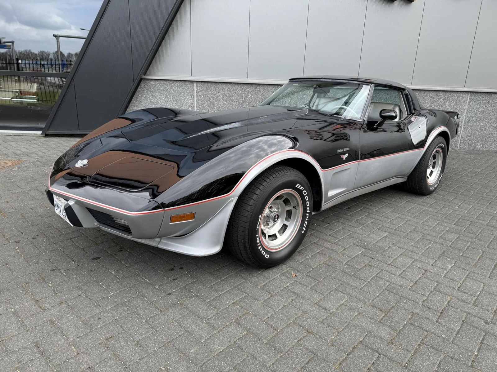 Chevrolet Corvette (1978) — foto 1