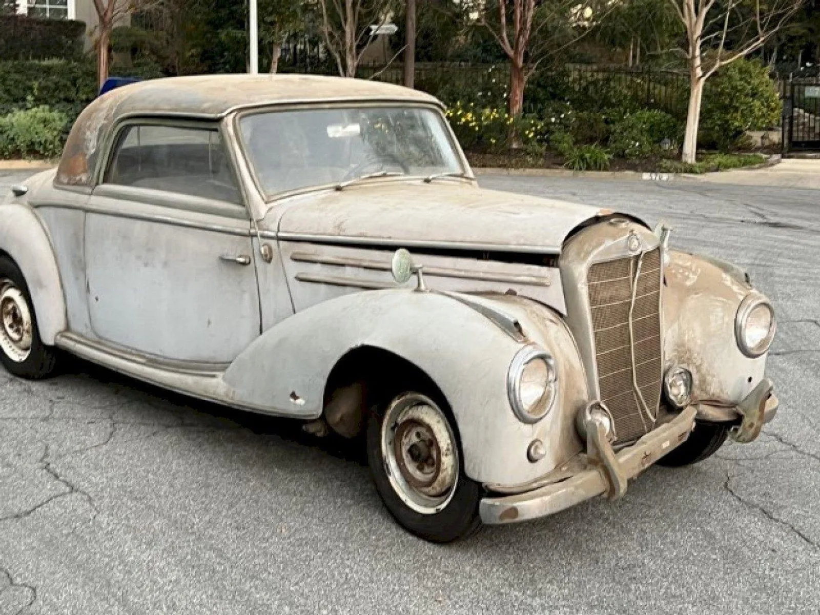 Mercedes-Benz 200-Serie (1955) — foto 1