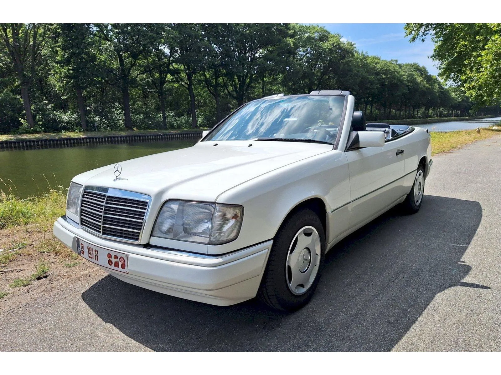 Mercedes-Benz E-Klasse (1994) — foto 1
