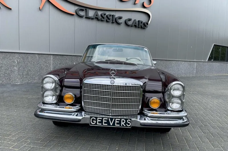 Mercedes-Benz 200-Serie (1971)