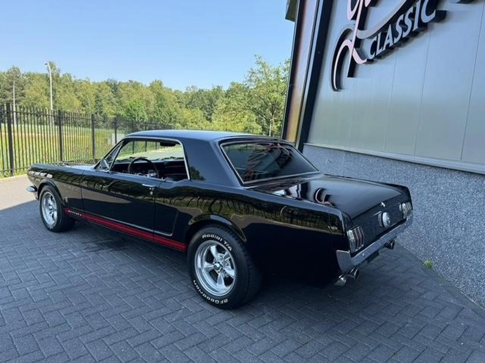 Ford Mustang (1966) — foto 1