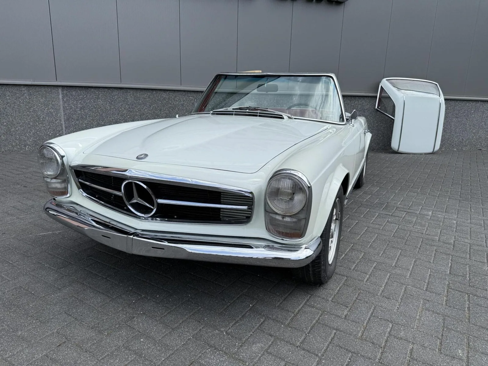 Mercedes-Benz SL-Klasse (1969) — foto 1