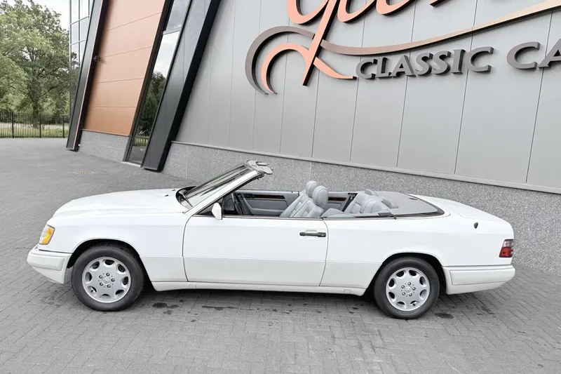 Mercedes-Benz W124 (1995)