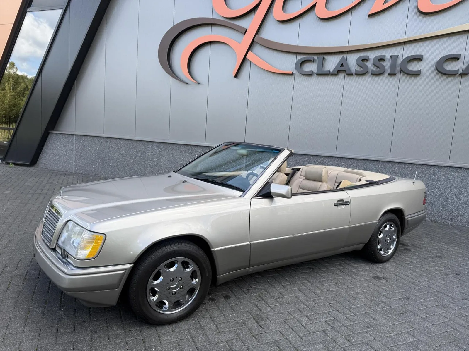 Mercedes-Benz E-Klasse (1995) — foto 1