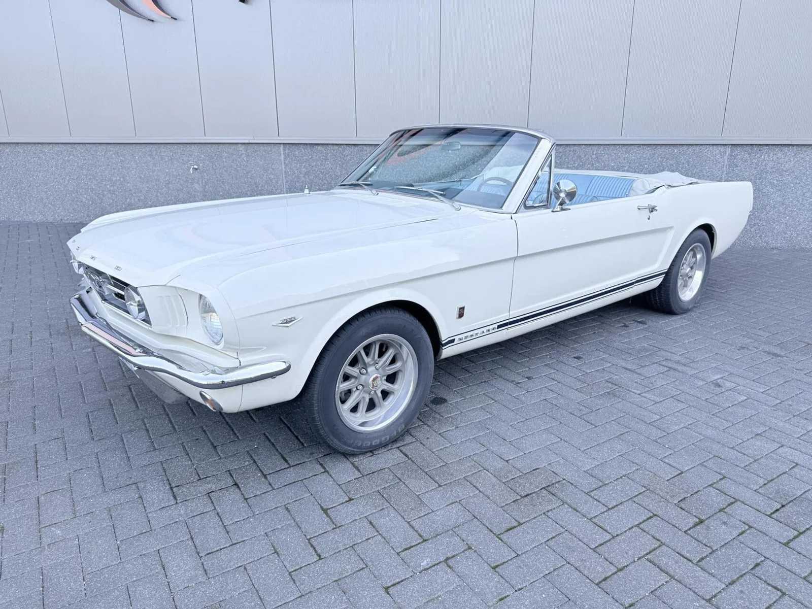 Ford Mustang (1966) — foto 1