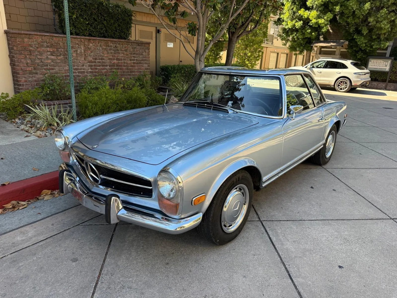 Mercedes-Benz SL-Klasse (1971) — foto 1