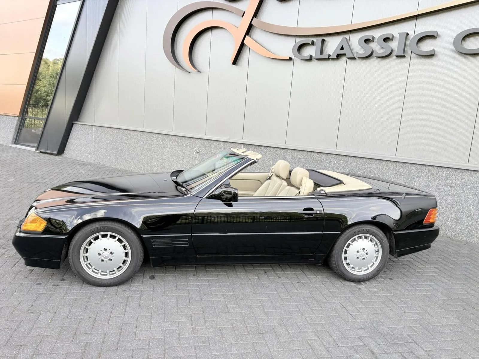 Mercedes-Benz SL-Klasse (1990) — foto 1