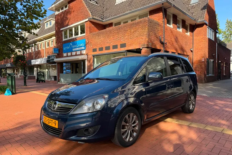 Opel Zafira (2011)